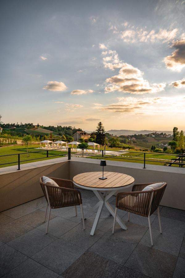 Villa Monvi Wine Relais Costigliole d'Asti Exterior foto